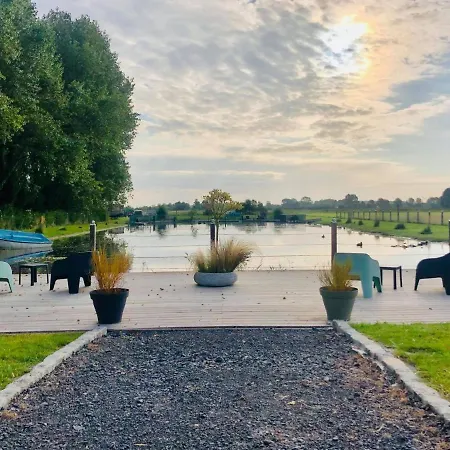 Pensjonat L'echo Des 2 Baies Saint-Quentin-en-Tourmont